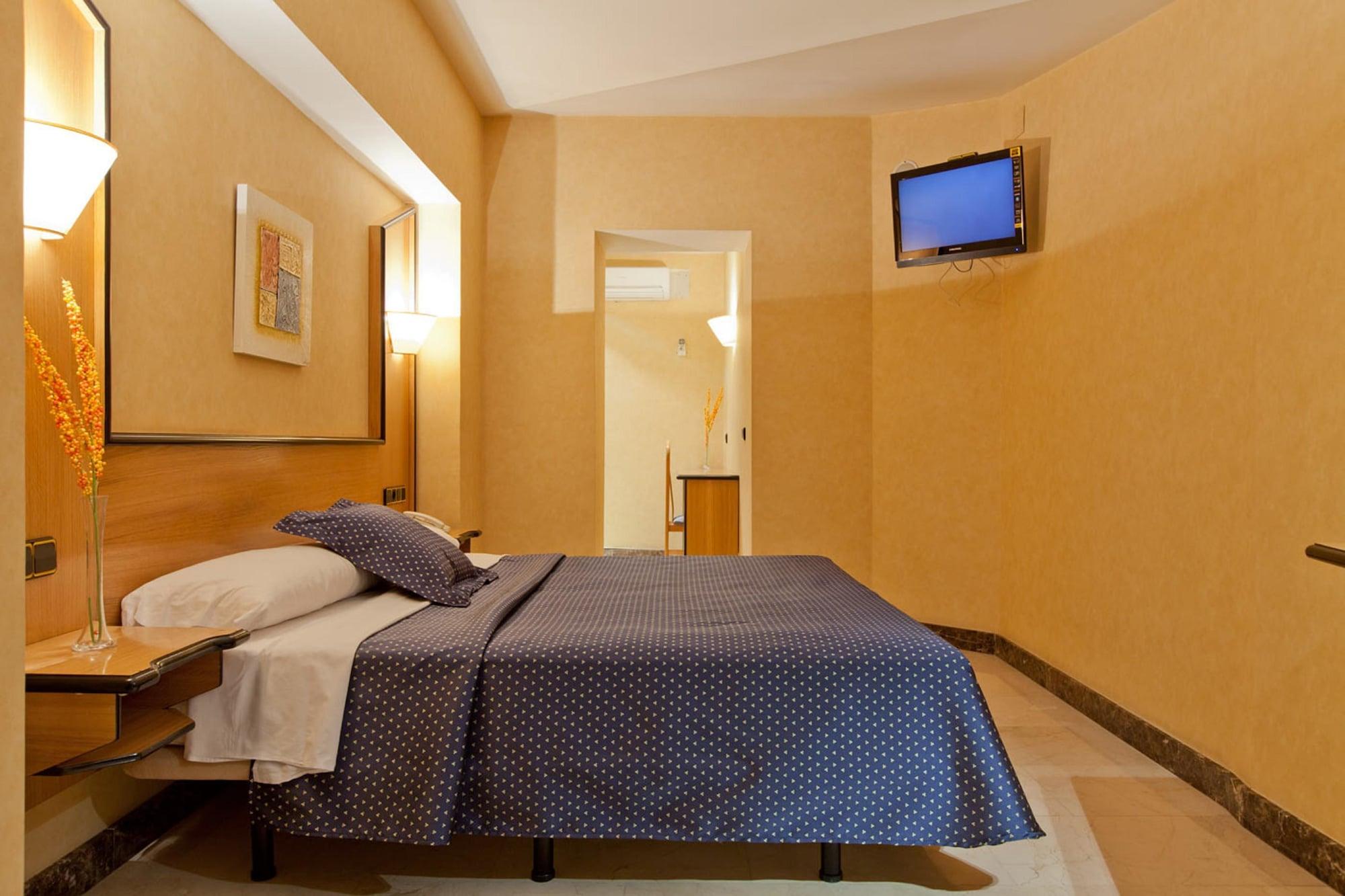 Hotel Ciudad De Navalcarnero Exterior foto